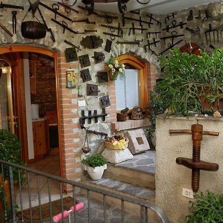 Appartamenti Serena - La Grotta Gargnano Bagian luar foto