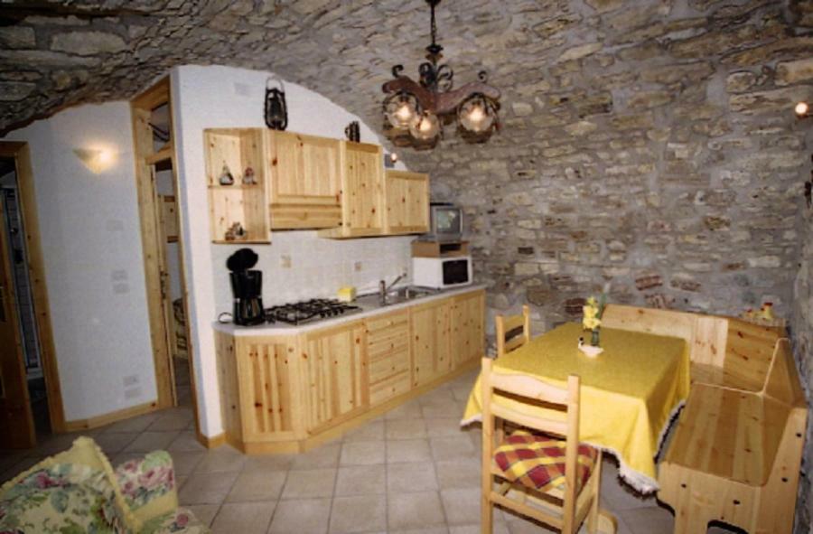 Appartamenti Serena - La Grotta Gargnano Bagian luar foto